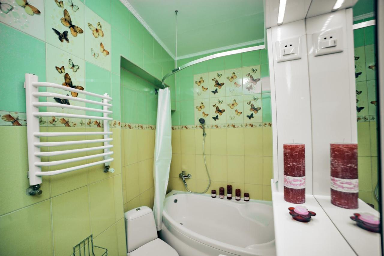 Apartments Near Potocki Palace Lviv Ngoại thất bức ảnh