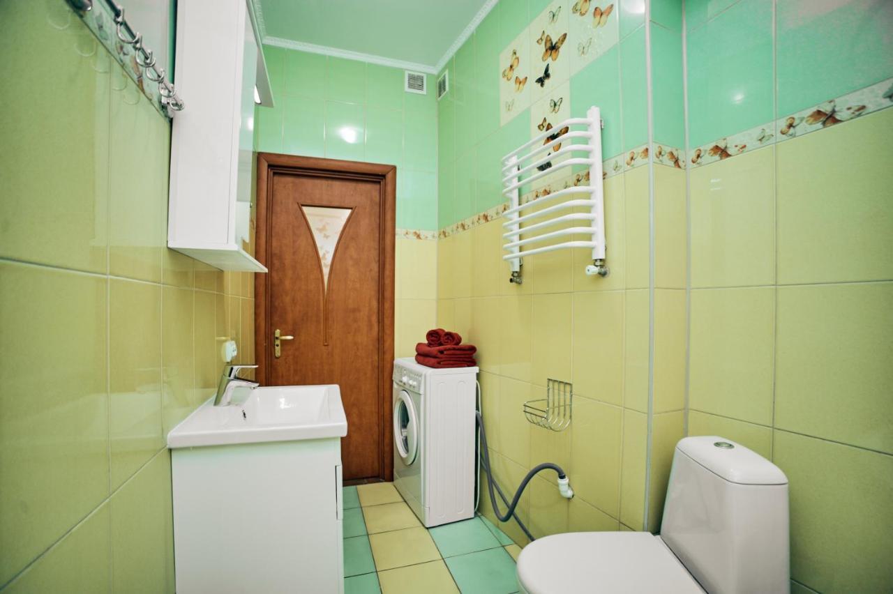 Apartments Near Potocki Palace Lviv Ngoại thất bức ảnh